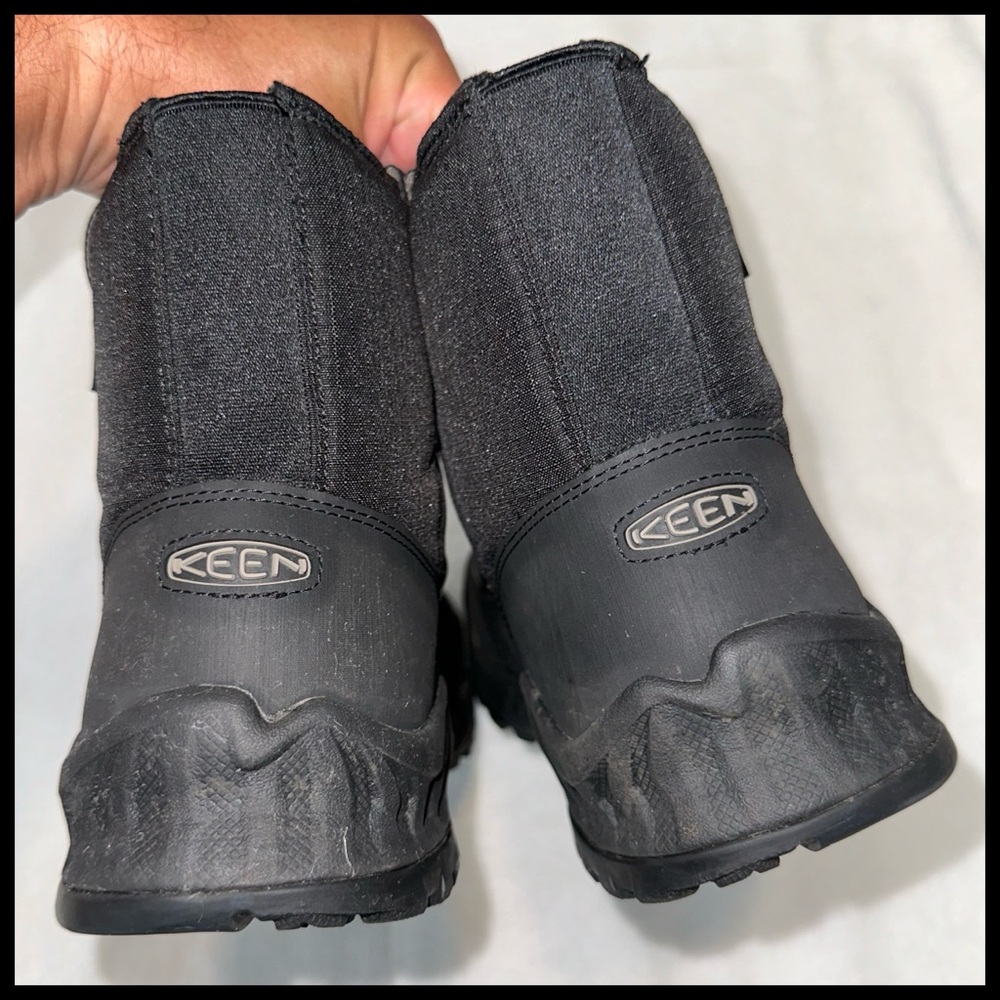Keen 🥾🔥🌧️❄️Hood NXIS Waterproof Winter Pull On One Owner Like New 👍🏼 - Picture 4 of 16
